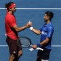 Djokovic si ritira dopo un set, Zverev in finale a Melbourne