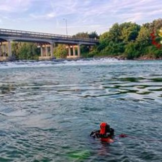 Inghiottiti dal Brenta, proseguono ricerche 23enne